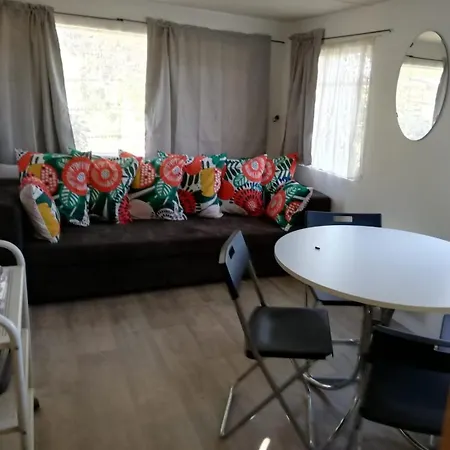 Διαμέρισμα Agreable Mobil-home 3 A 5 Min Des Plages, Aqua Dulce 2 *