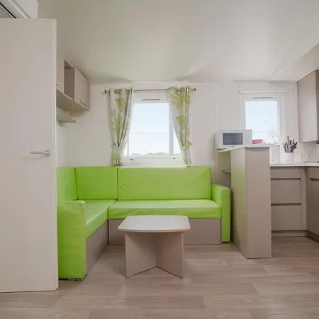 Apartment Agreable Mobil-home 3 A 5 Min Des Plages, Aqua Dulce 2