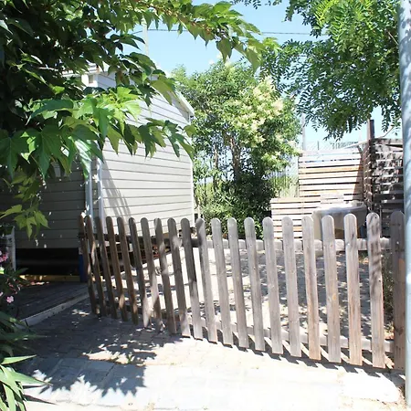 Διαμέρισμα Agreable Mobil-home 3 A 5 Min Des Plages, Aqua Dulce 2